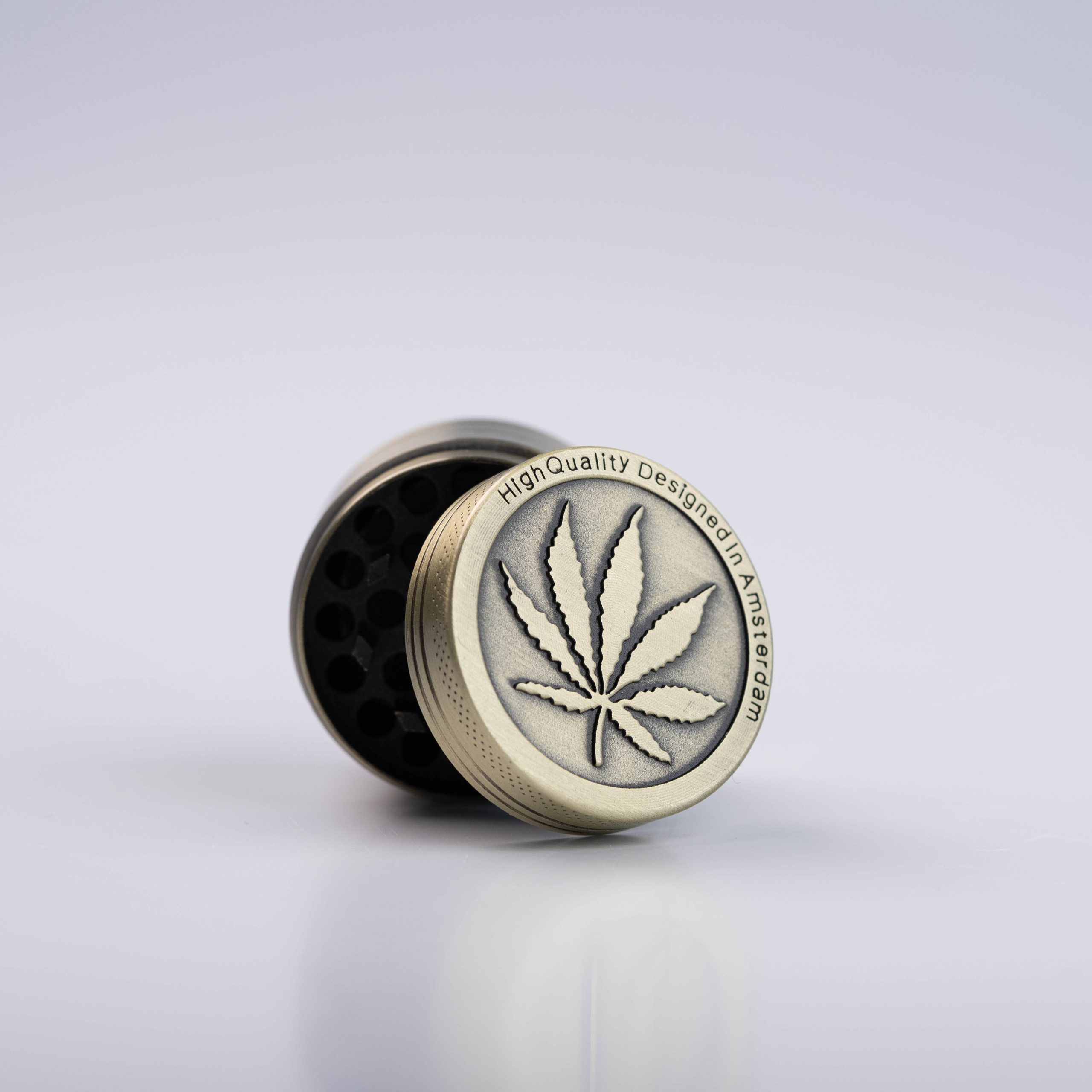 Гріндер метал 40*30мм № GT-092C (4 частини)